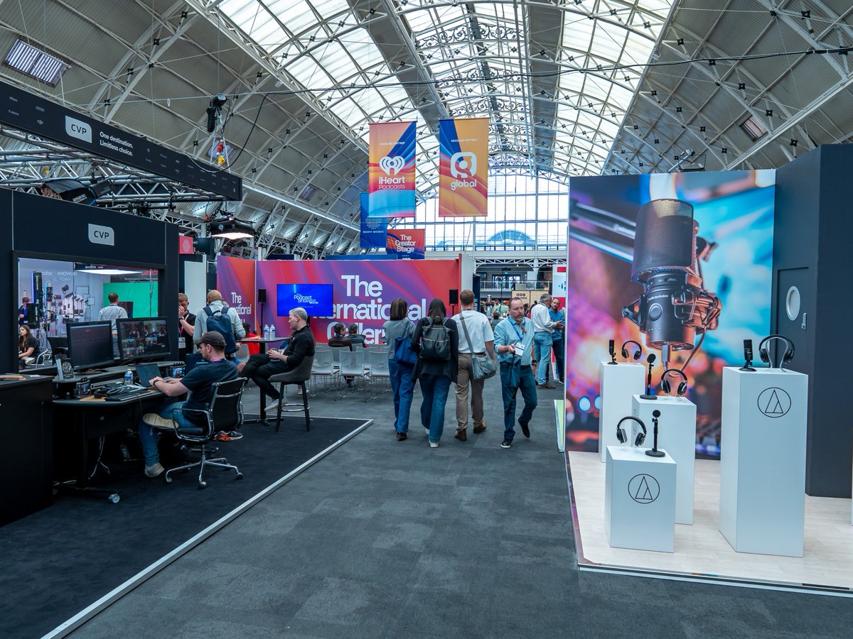 TheBDC's tweet photo. @PodcastShowLDN is back – and it's bigger than ever 🎙️ 

This May, the global podcasting community comes together with 450+ speakers, 170+ sessions and 120+ brands at @TheBDC.

Book your ticket to attend, connect and shape the future of audio.
🔗 https://t.co/liaz1KpTn3 https://t.co/9LbNFT39DL