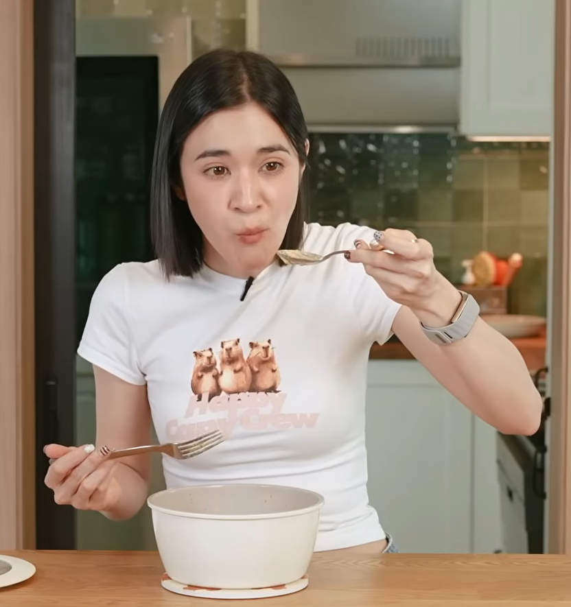 Jasonbee676's tweet photo. 🍊ส้ม🍊 กลมๆเล็กๆ 
แจกบอทตัดต่อ
- https://t.co/fLCcWYr6bc
- https://t.co/DtcvyGsSQT
- https://t.co/N151dP7w5E https://t.co/Es8Dd9vjhF