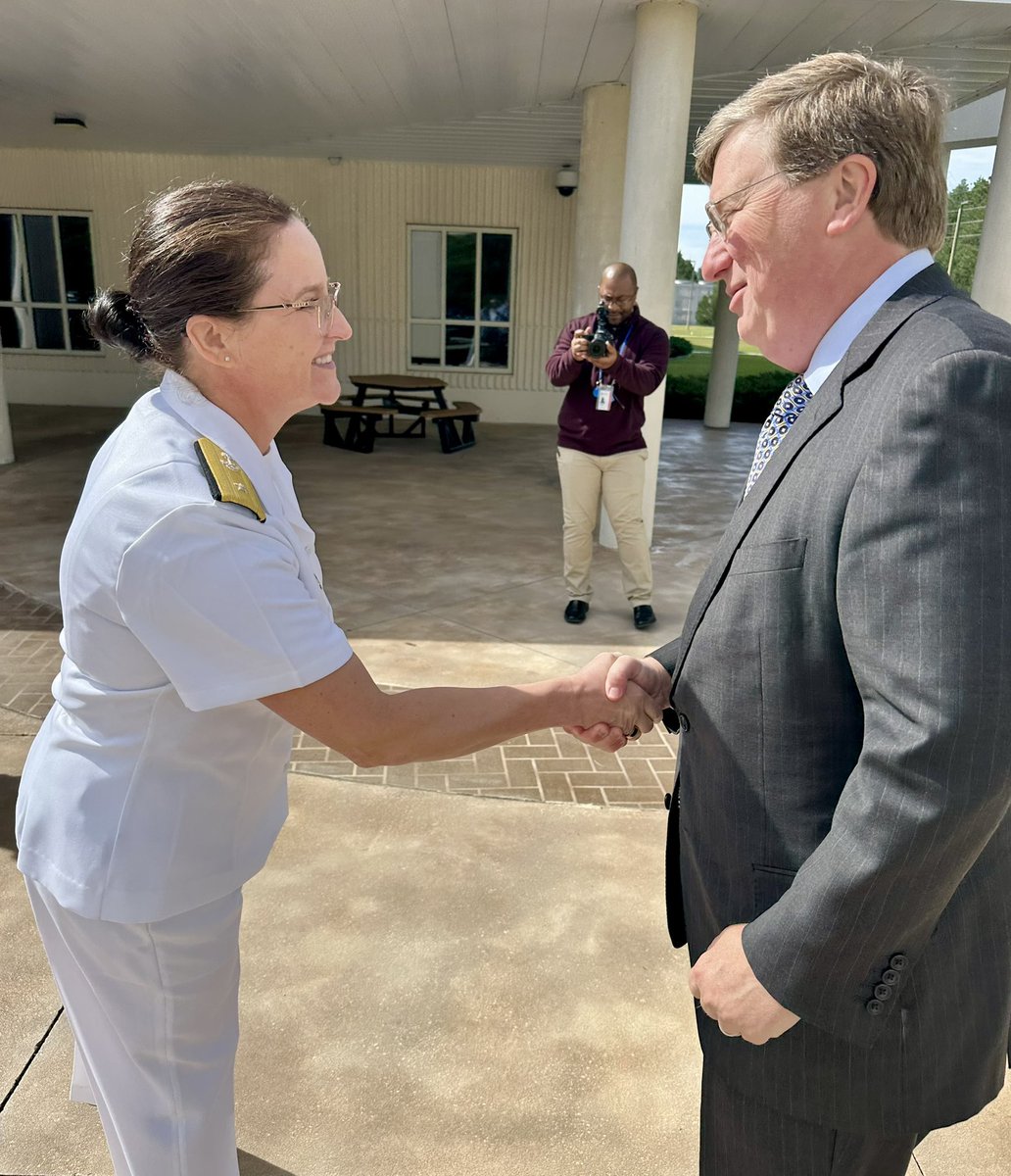 Governor Tate Reeves tweet media