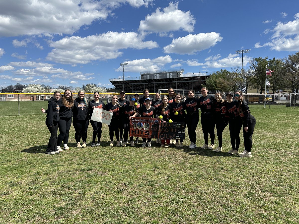 CoachPalmieri's tweet photo. Way to go Riley Schmidt. Newest member of the BHS 100-hit club! https://t.co/gScFlYjZ35