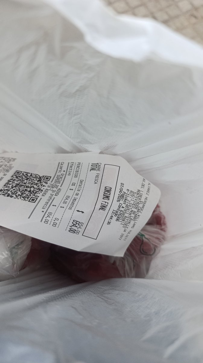 lulichinchu 🌭 tweet media