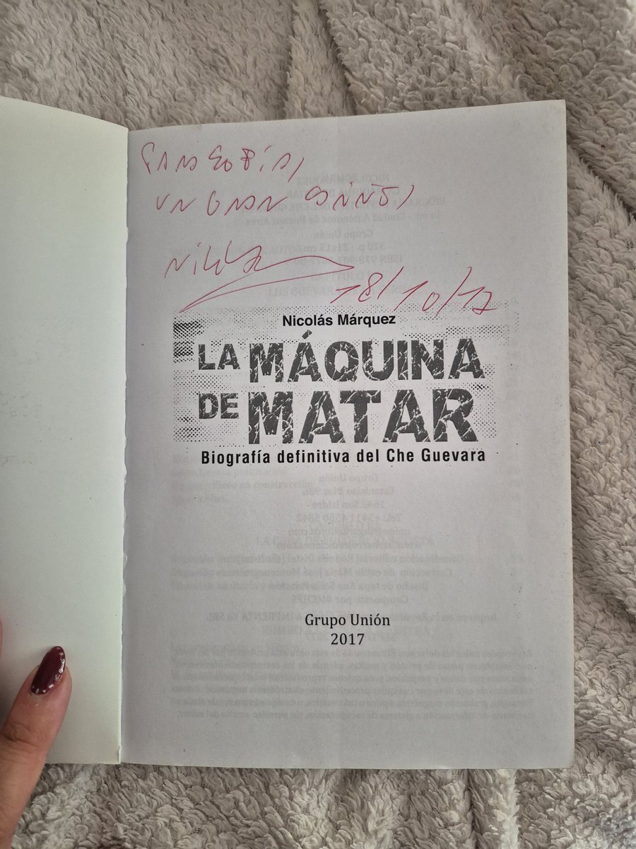 sofiarboit's tweet photo. @NickyMarquez1 Muchas gracias. Te dejo una foto de mi libro autografiado por vos❤️ mi viejo y yo somos admiradores de tu trabajo 💪🏻 https://t.co/EhSdKxItIc