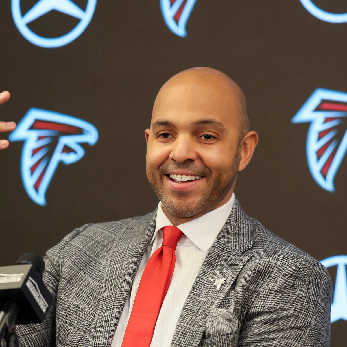 Ari Meirov tweet media