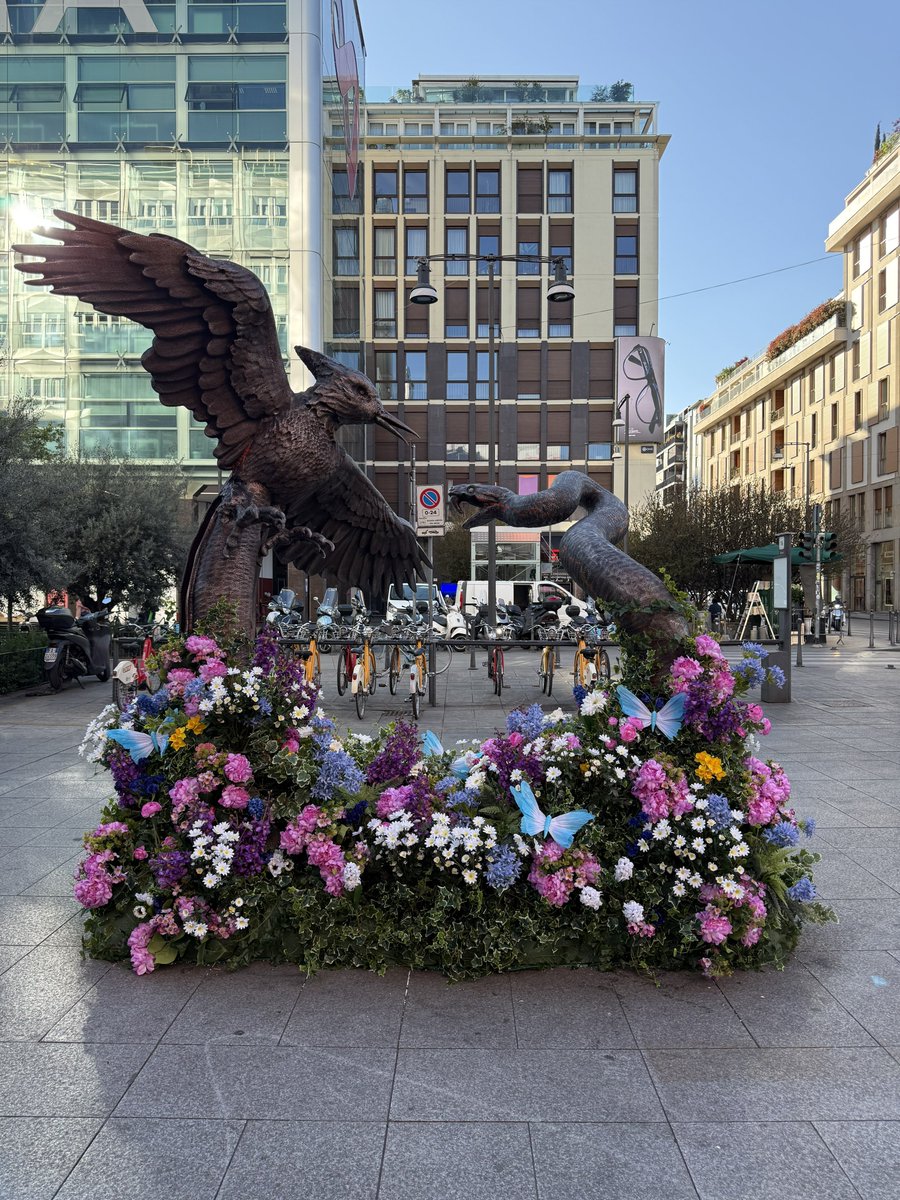 project hail gio 𓅨 tweet media