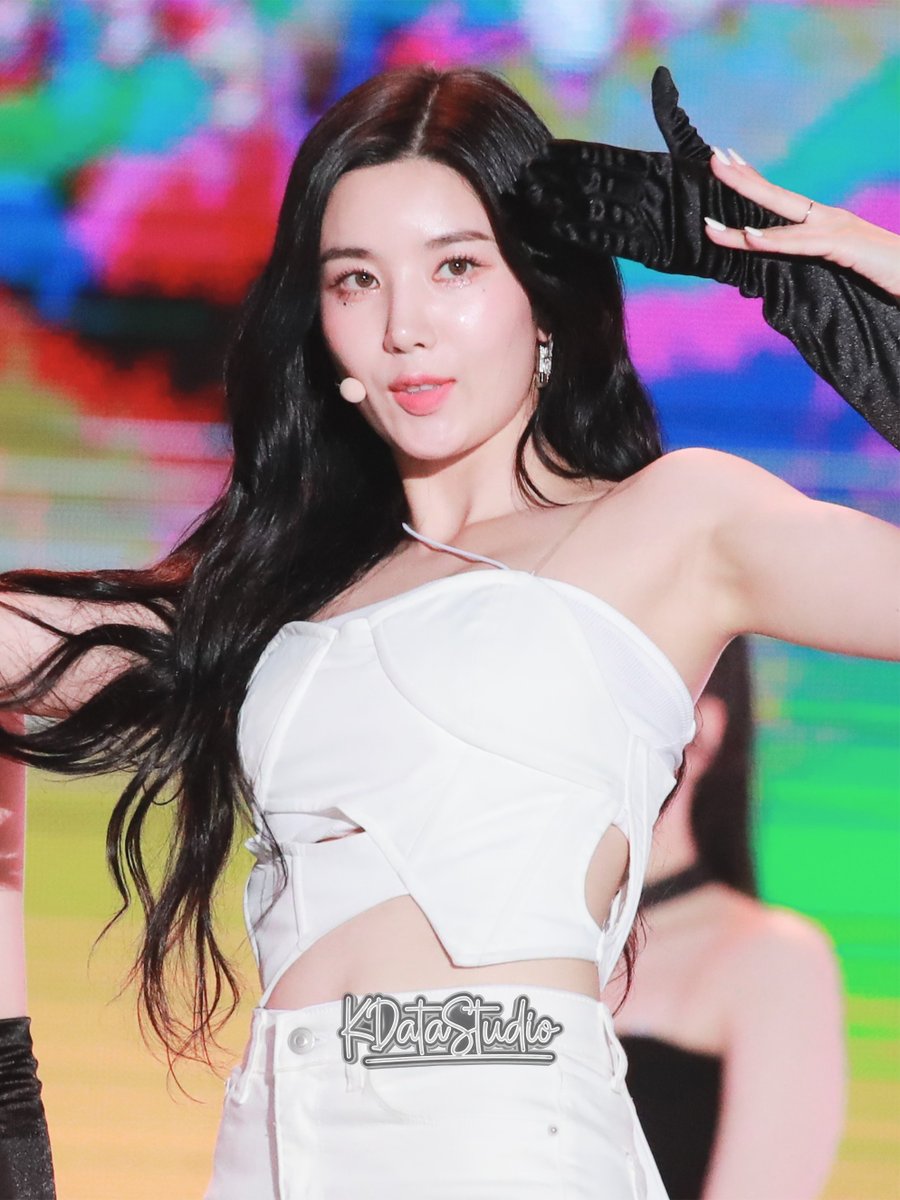 KDataStudio tweet media