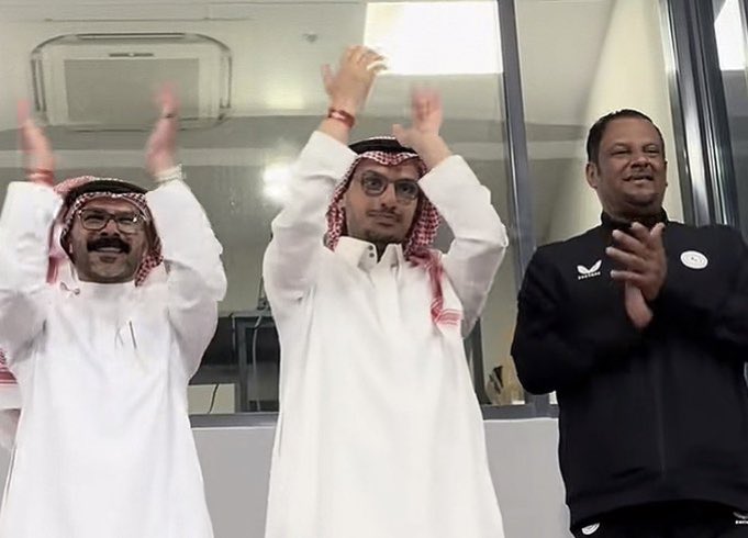 طاهر tweet media