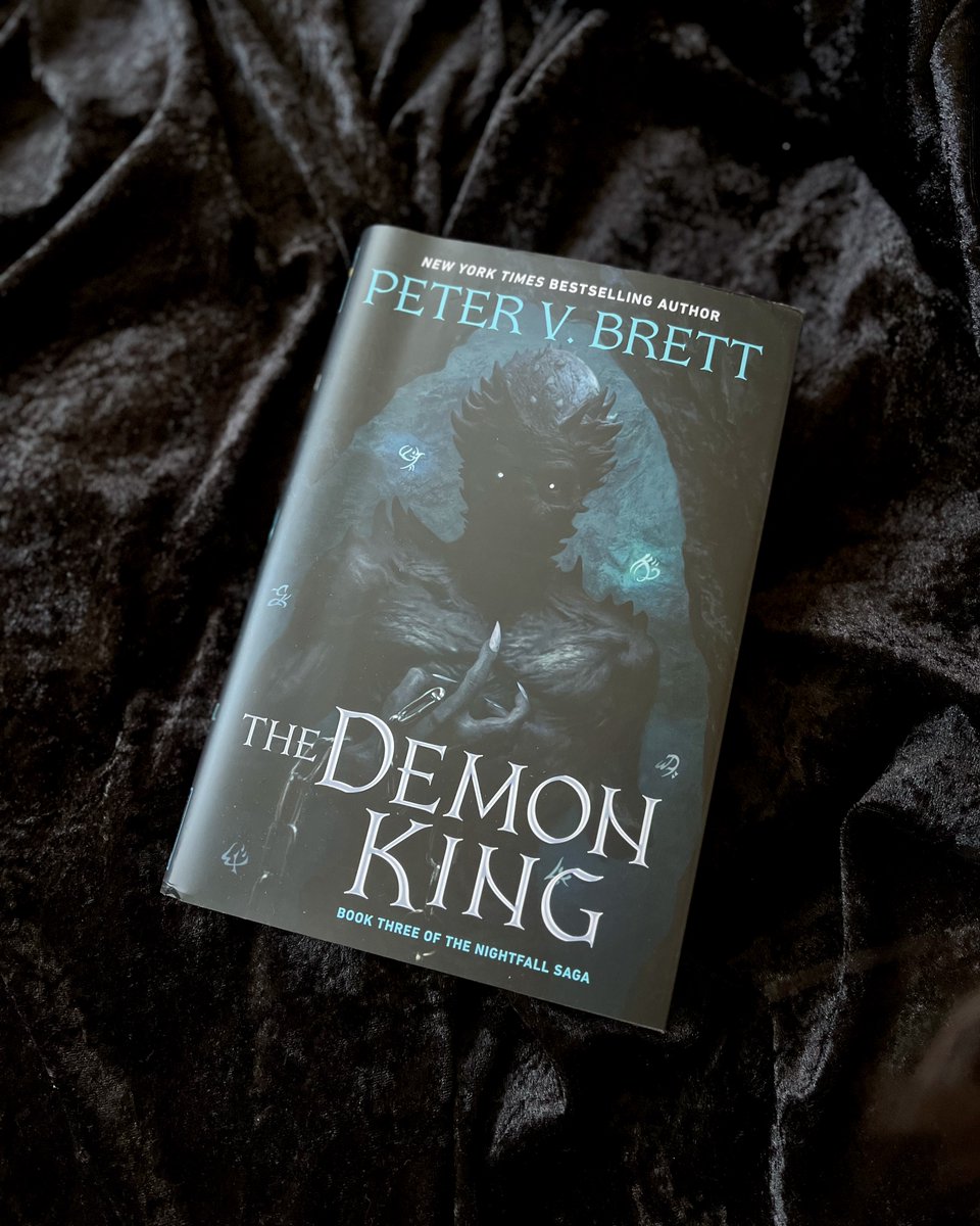 Del Rey Books tweet media