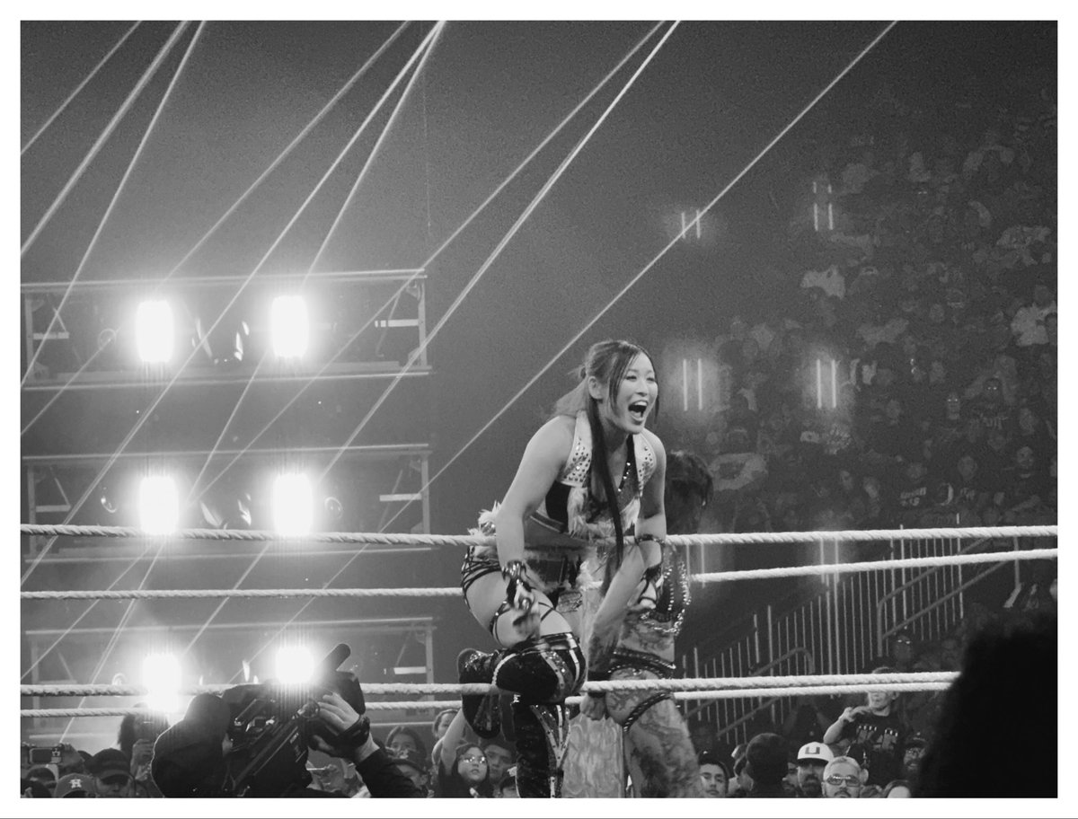 thejohnsanny's tweet photo. I’ve focused on creating content &amp; work so I could try &amp; accomplish my Bucket List dream, Take 📸 for @WWE Raw here in HTX. I didnt get complete it but made the best of what I could do. Use my phone &amp; still mix my love of wrestling &amp; photography. @RheaRipley_WWE @Iyo_SkyWWE https://t.co/Dbp2eMIWHj