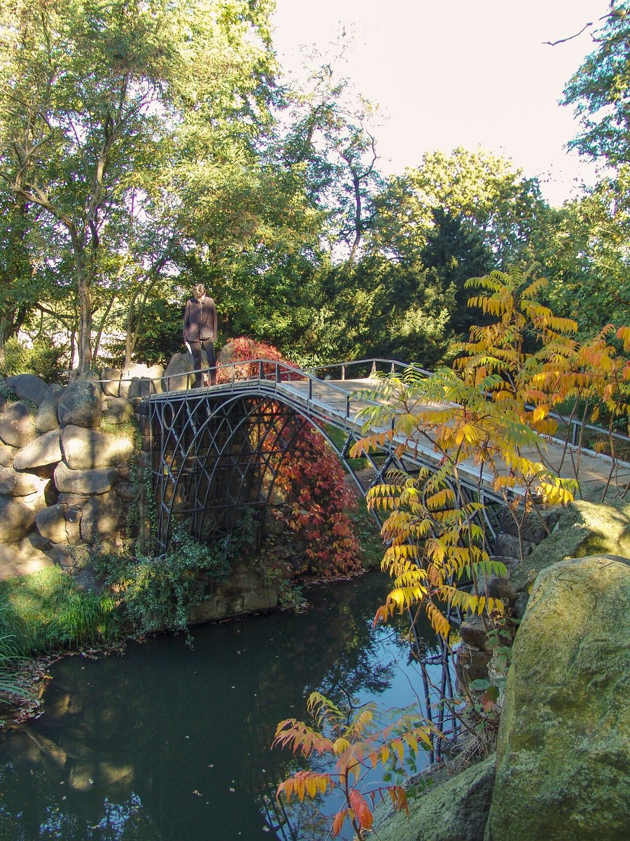 ConradBloyner's tweet photo. Woerlitzer Park, #Ironbridge https://t.co/S25Q25k6Ze