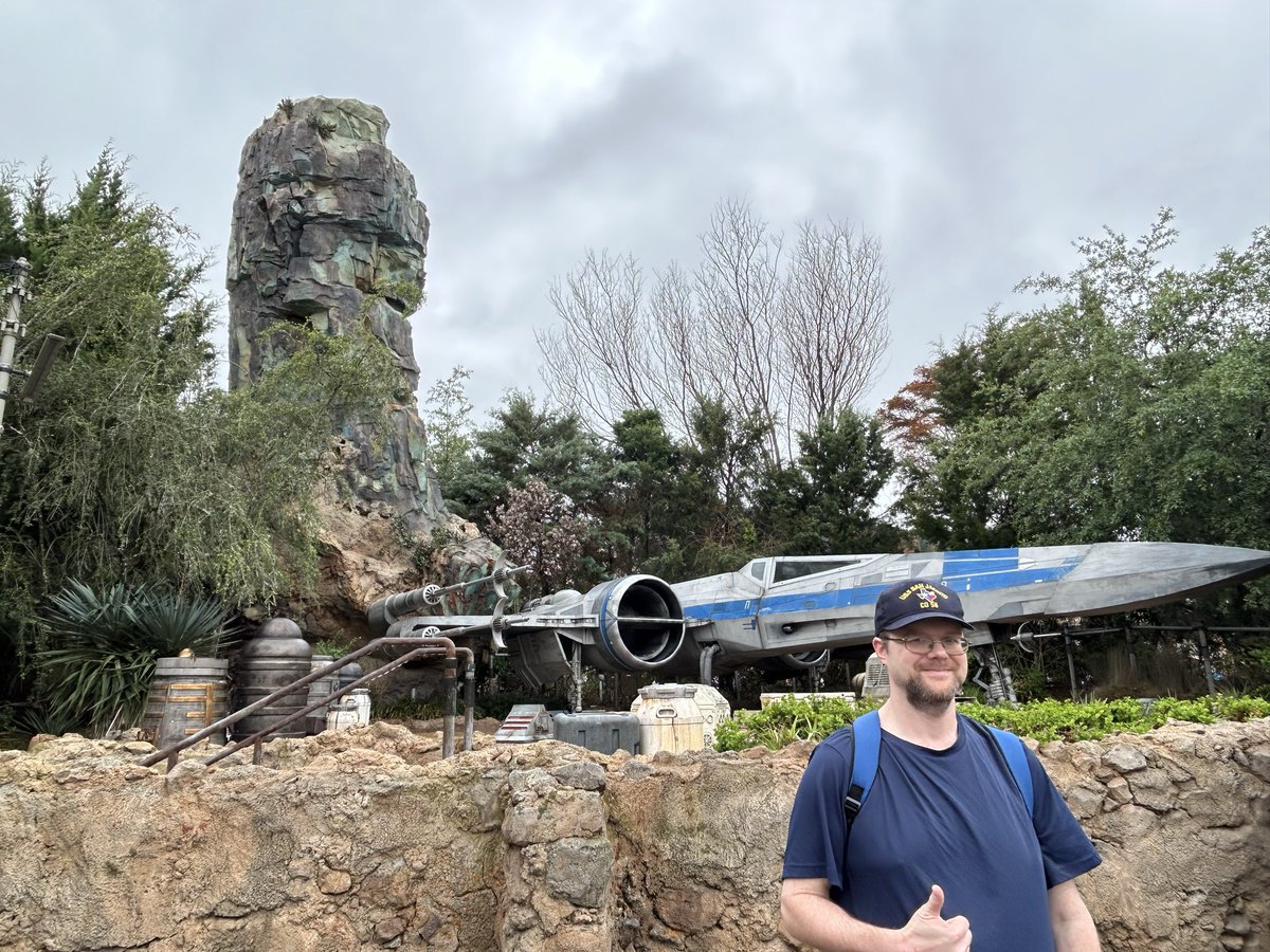 JRESeawolf tweet media