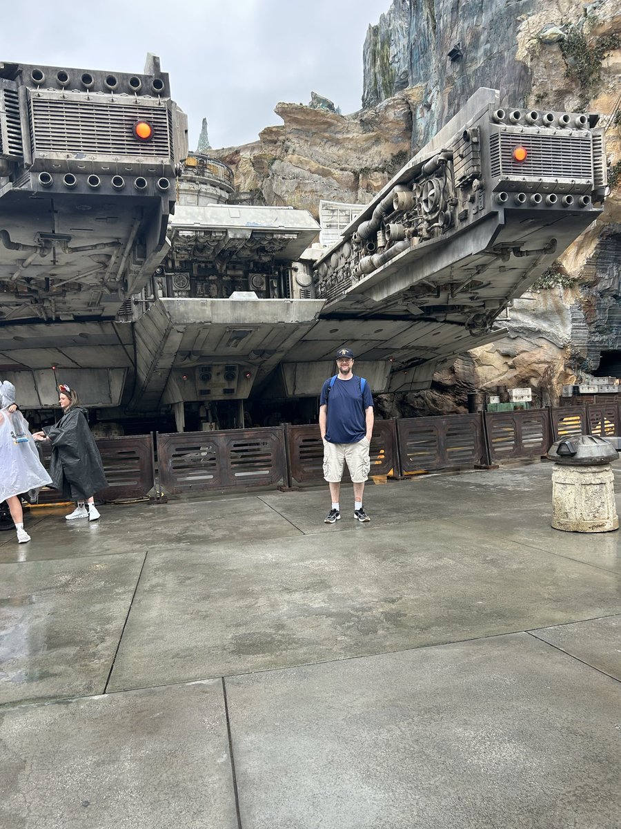 JRESeawolf tweet media