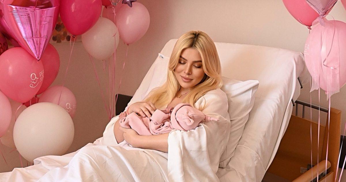 zappit.gr tweet media