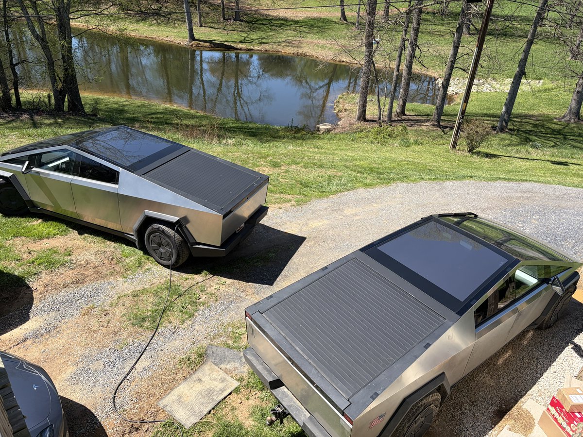 Ælectric Cybersolarfarmer tweet media