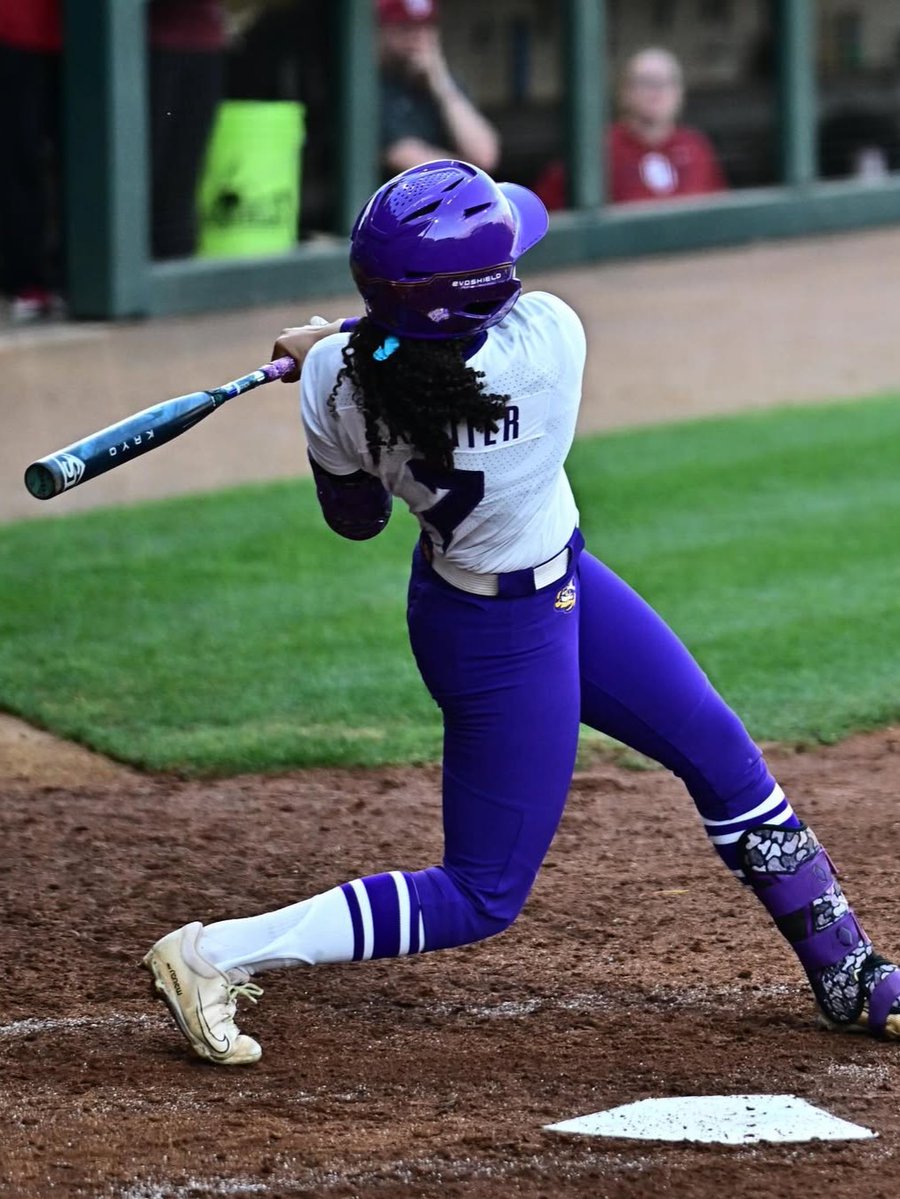 Louisville Fastpitch tweet media