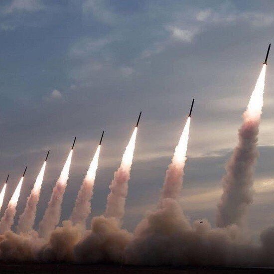 Breaking:🛑

🇺🇸 Only THREE countries on earth that US Afraid to Strike as per new military capabilities.

These are the only countries capable of hitting the US mainland and causing significant damage.

Countries that can hit US mainland 

- Russia 🇷🇺 : 25 minutes  
- China 🇨🇳  :