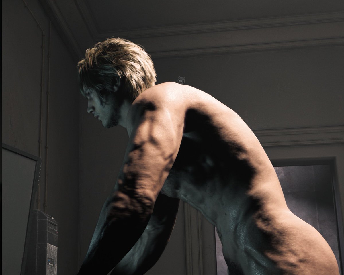 Scott06Strange's tweet photo. I don't mind being  Leon's naked 😳👀

#REBHFun.#ResidentEvil #ResidentEvilRequiem #バイオハザード #RE9 https://t.co/DVC3gg2K0B
