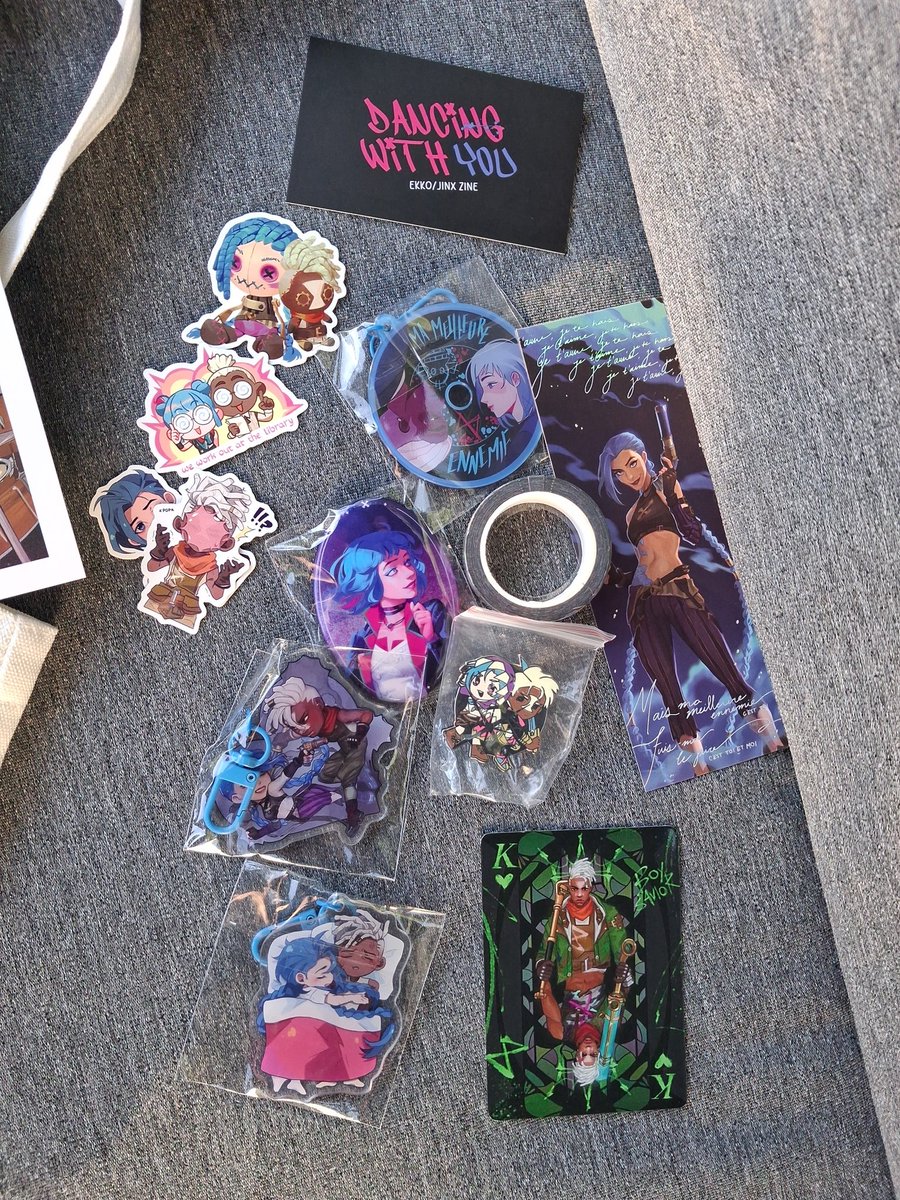 lonisaiou's tweet image. Thank you SO MUCH @TimeBombZine for this beautiful project!! I couldn't wait to open the package as soon as I got it. &amp;amp; all those months of waiting were absolutely worth it!! Shout out to everyone who made this possible you guys are absolute legends ❤️ #timebomb