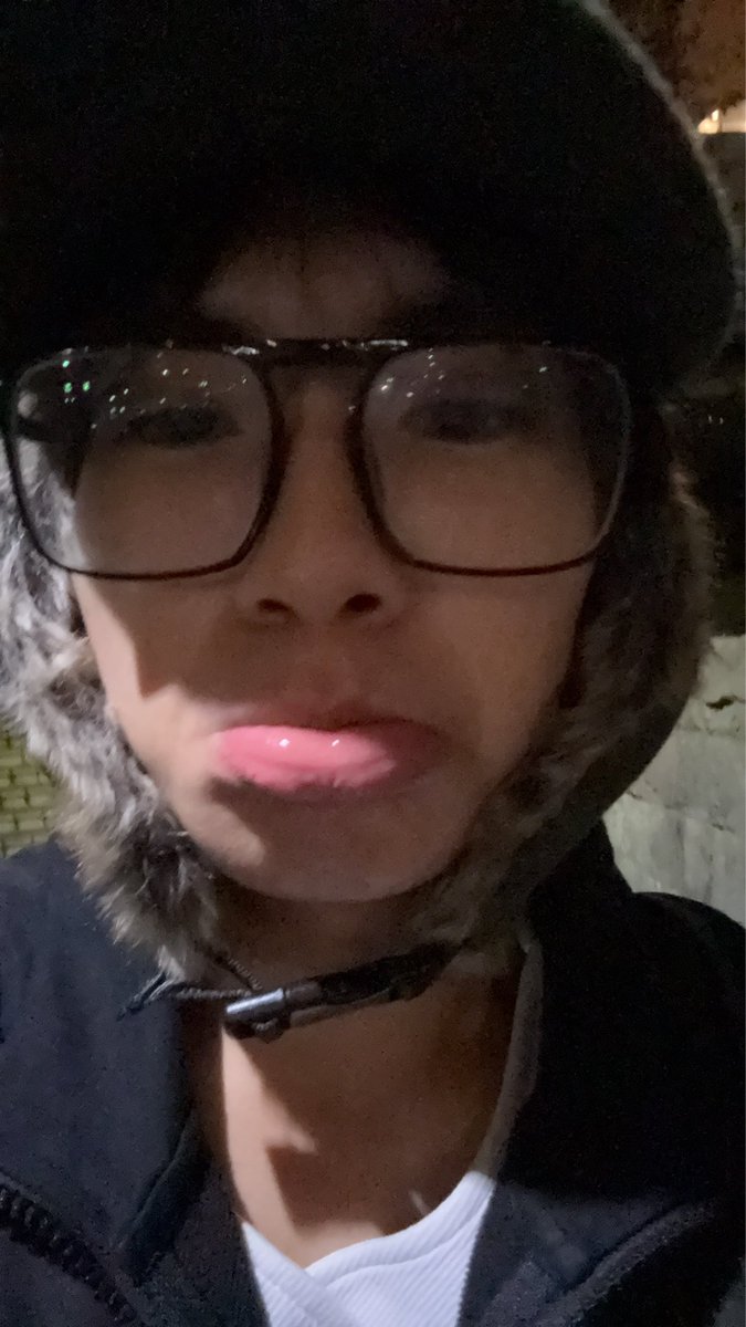 Kristine tweet media