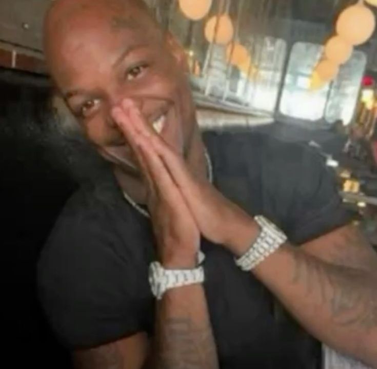 calico 🦇 tweet media