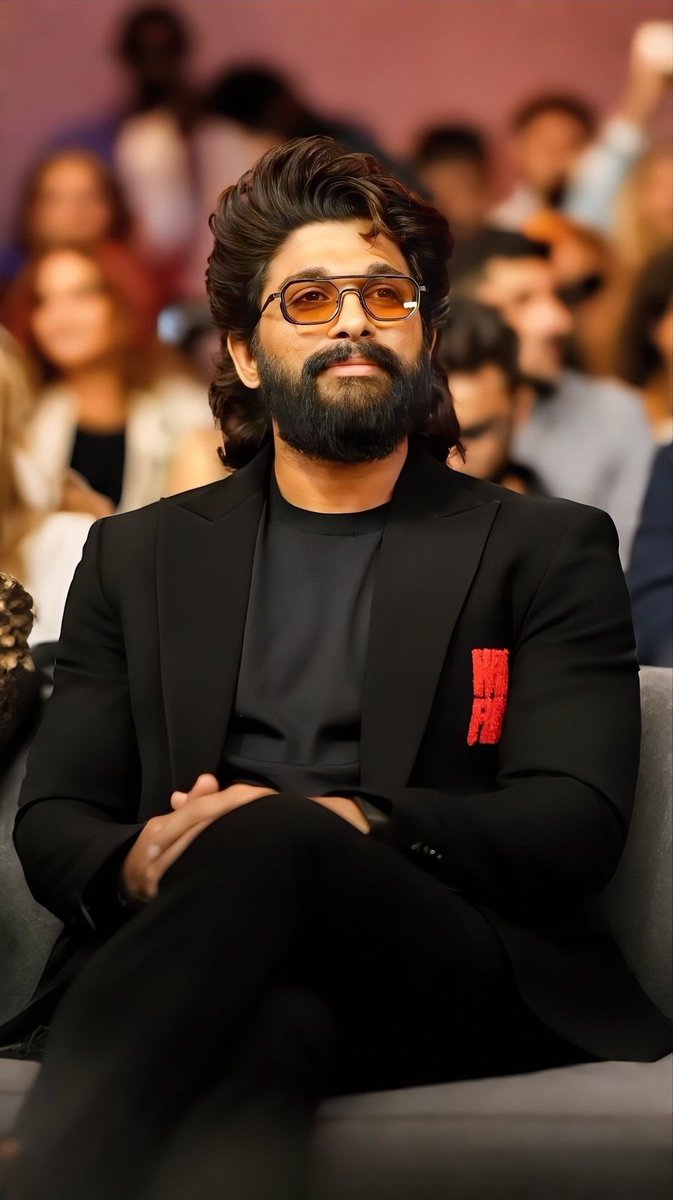 gayatri008_16's tweet photo. Act like AlluArjun…
Dance like AlluArjun…
Work Hard like AlluArjun…
Be Confident like AlluArjun…
Build a Career like AlluArjun…
Maintain Attitude like AlluArjun..

Future generations motham ila cheppukune Range ki grow aina nee efforts ki Hatsoff🫡

@alluarjun ❤️🔥

#HappyBirthdayAlluArjun