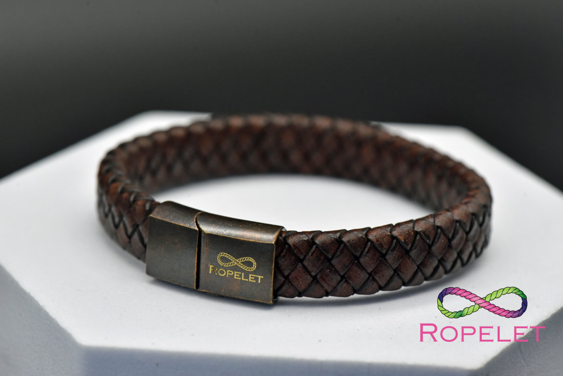 Ropelet's tweet image. This stuning vintage brown 12mm wide leather bracelet has an array of stainless steel clasp choices plus any wrist size when you order from ropelet.co.uk . We think you will love the prices too! #ropelet #bracelet #leatherbracelet