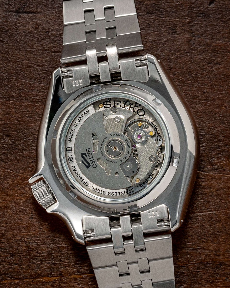 baldassarreted's tweet image. The Seiko SSK035 is part of a lineup that’s helped reshape expectations around GMT watches, bringing a complication that was typically reserved for much higher price points into something far more accessible.

With the 4R34 automatic movement inside, it offers a straightforward