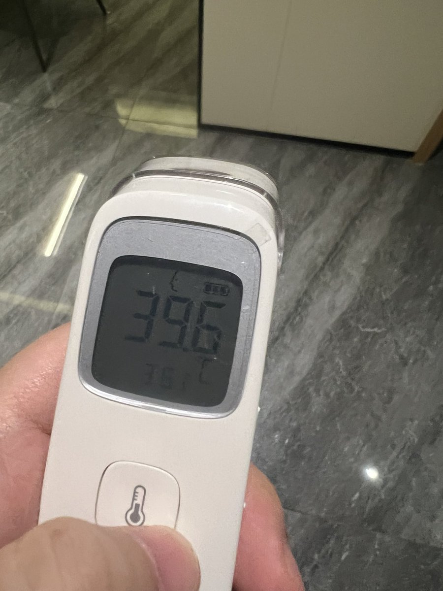 係ka豬吖~ tweet media