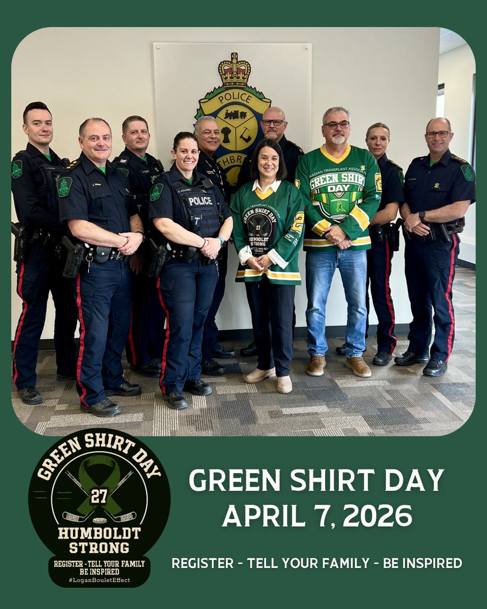 lethpolice's tweet image. This year, our Exec and Community Engagement Unit donned our new green flashes and proudly stood with Toby and Bernadine Boulet, whose strength and advocacy continues to encourage organ donation across our community. For more info visit greenshirtday.ca #GreenShirtDay #yql