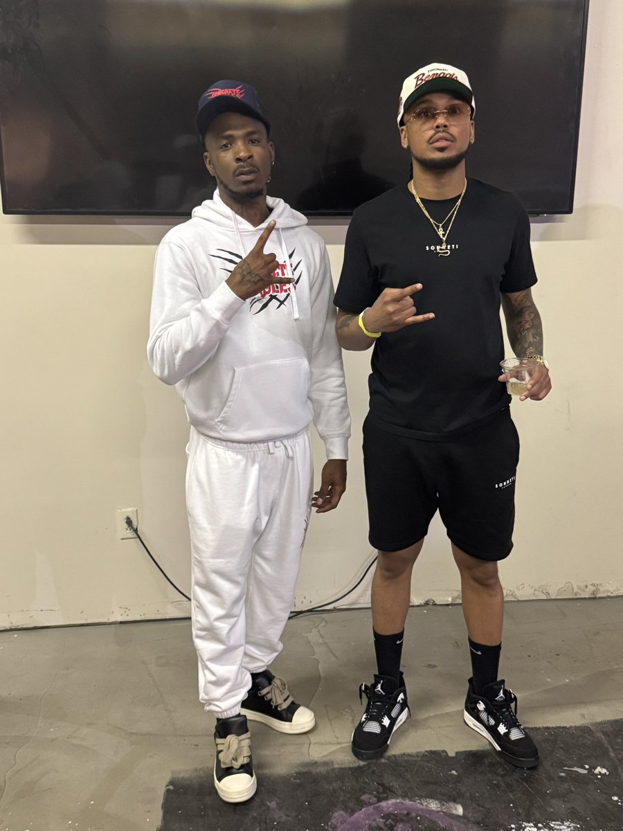 MELO VAYE tweet media