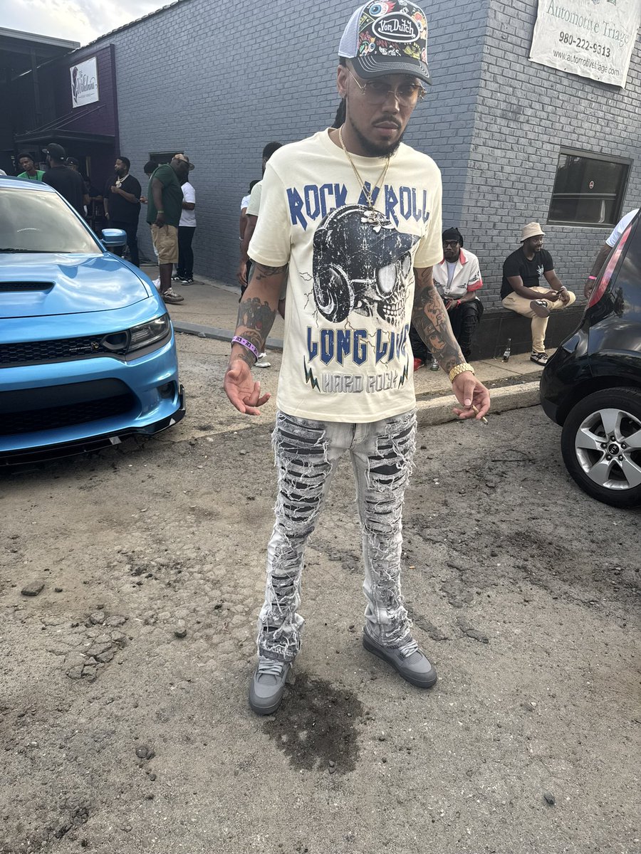 MELO VAYE tweet media