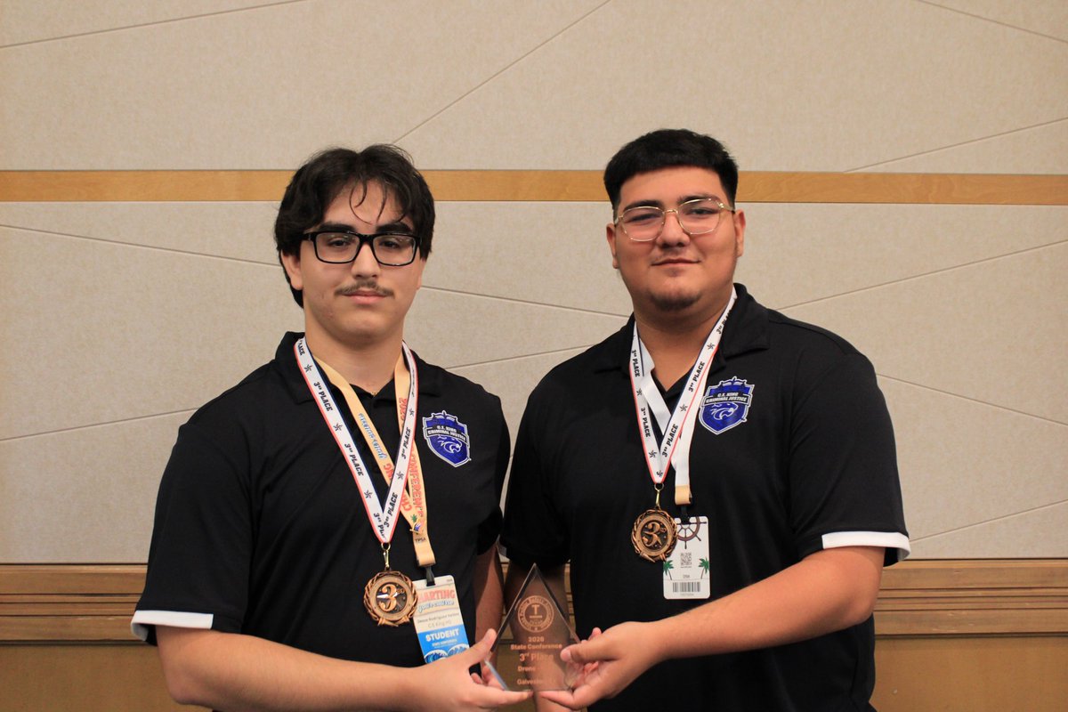 CEKingCriminal's tweet photo. After a week full of laughter, stories, prayers, speeches and unforgettable moments, we’re proud to congratulate our Drone Team on placing 3rd at the NIST competition. Huge thanks to our advisors for their support this past week. 💫 https://t.co/rRQfpuQsSI