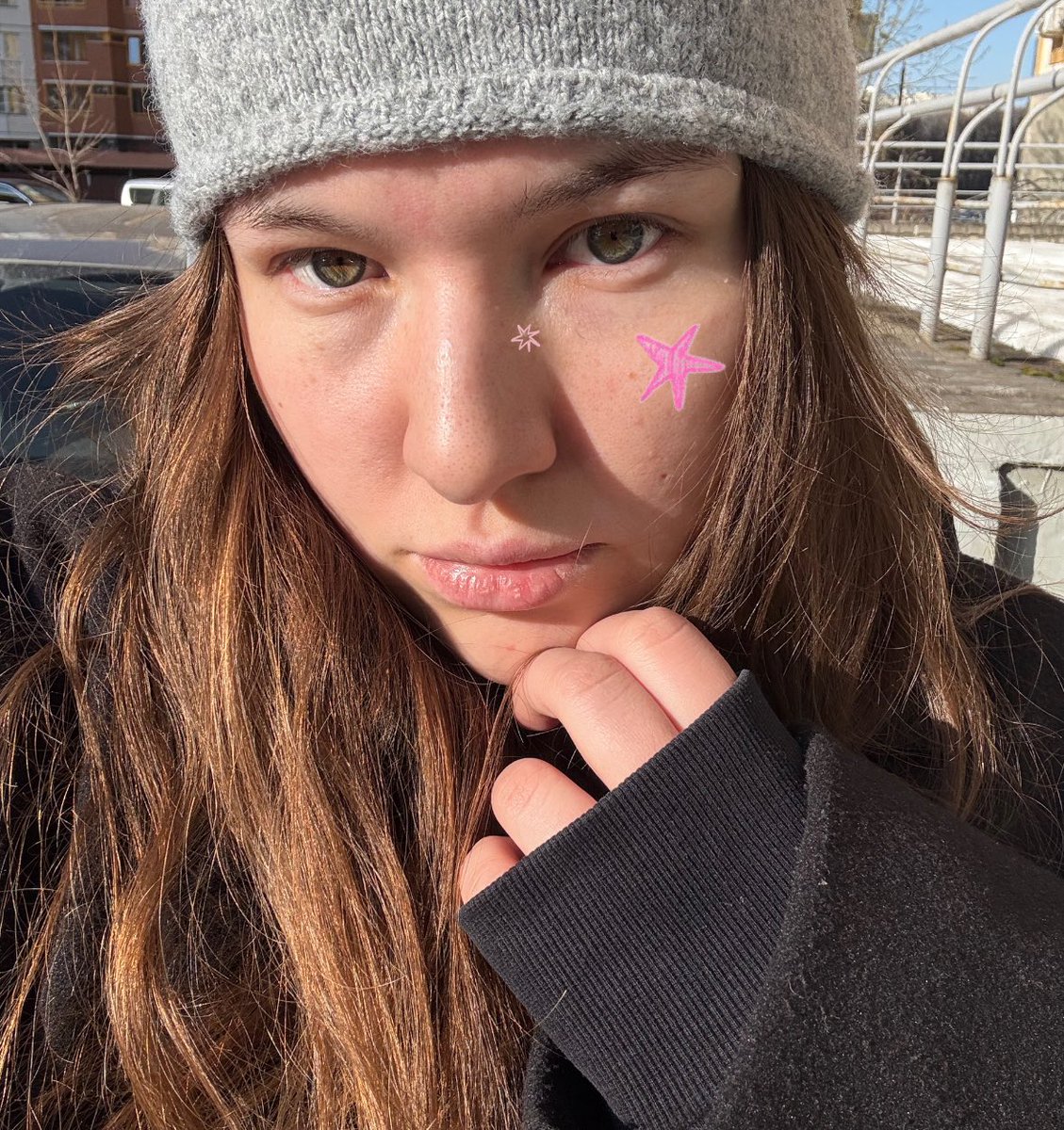 акси tweet media