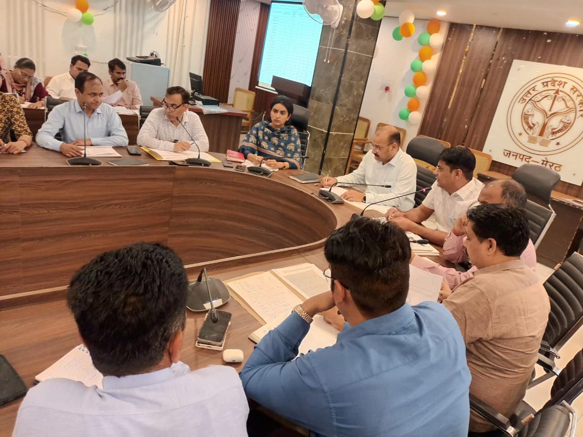 DM Meerut tweet media