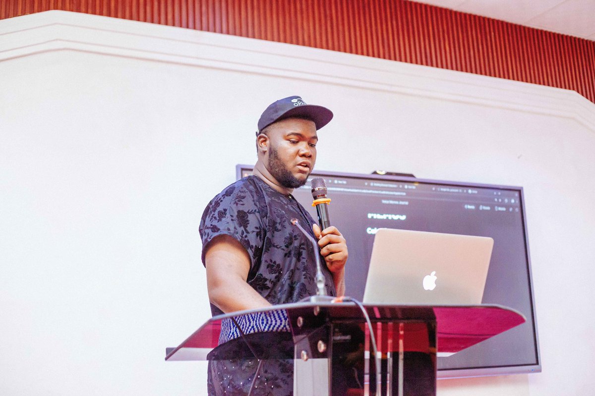 gdgIlorin's tweet photo. One of the most inspiring segments of Build With AI Ilorin 2026 was watching our participants step up to the stage to showcase real-world solutions they built using AI.
Huge respect to everyone who demoed! π»π
#BWAIIlorin2026
#BuildWithAI
#BuildWithAIIlorin
#GDGIlorin https://t.co/V6cCwsQnOj