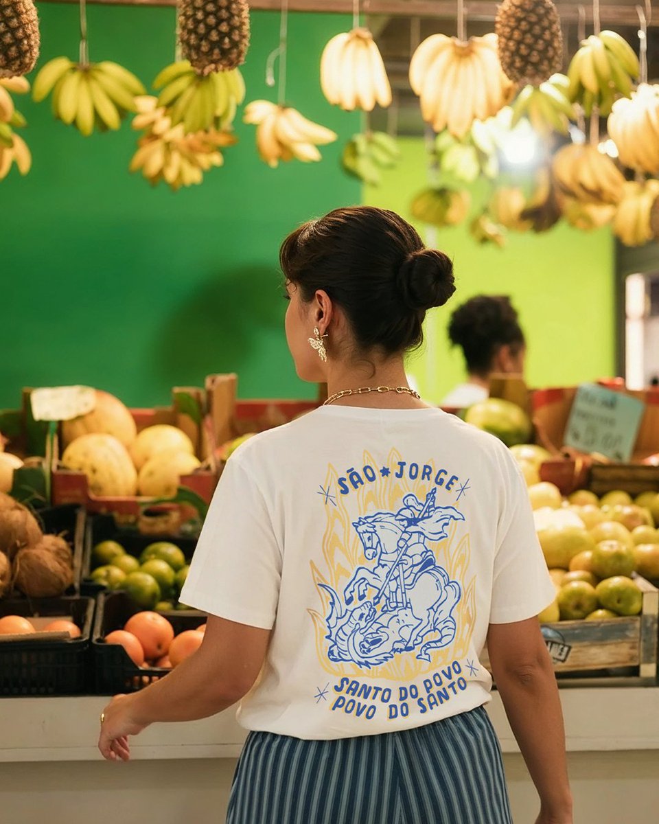 Como assim a adm fala da coleção sem soltar uma imagem???? Pois agora tá na mão: a Coleção Luiz Antonio Simas + Chico Rei! Aproveitem 😚🧡