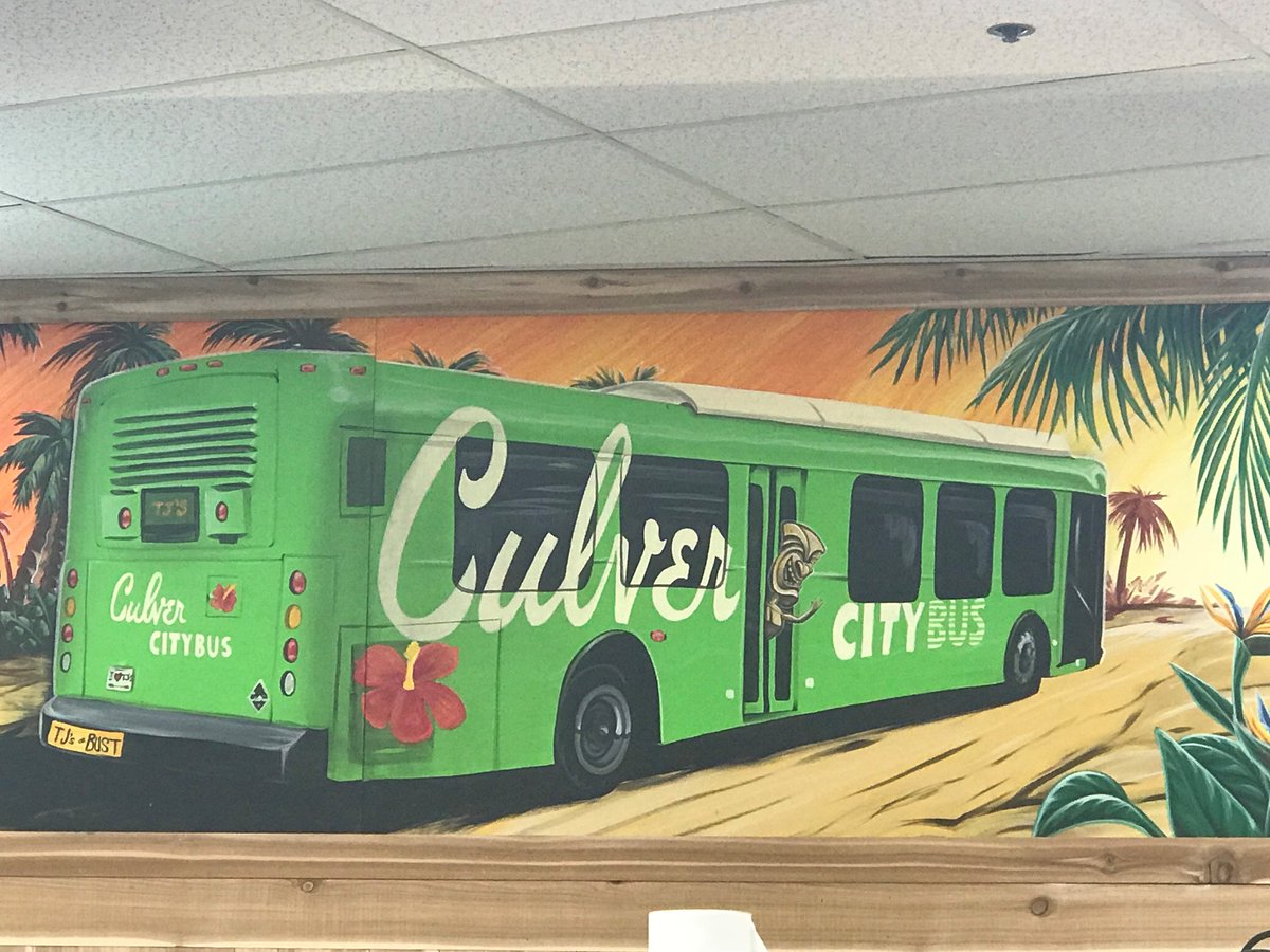 CulverCityBus's tweet photo. This Culver CityBus mural at Trader Joe’s is worth the stop! 🎨 🚍

Ride Line 1 or 7 and get dropped off right by Trader Joe's-Culver City, CA

Enjoy amazing food and drinks and check out this cool piece of local art!
#TransitTuesday https://t.co/8Ljh9hZSaM