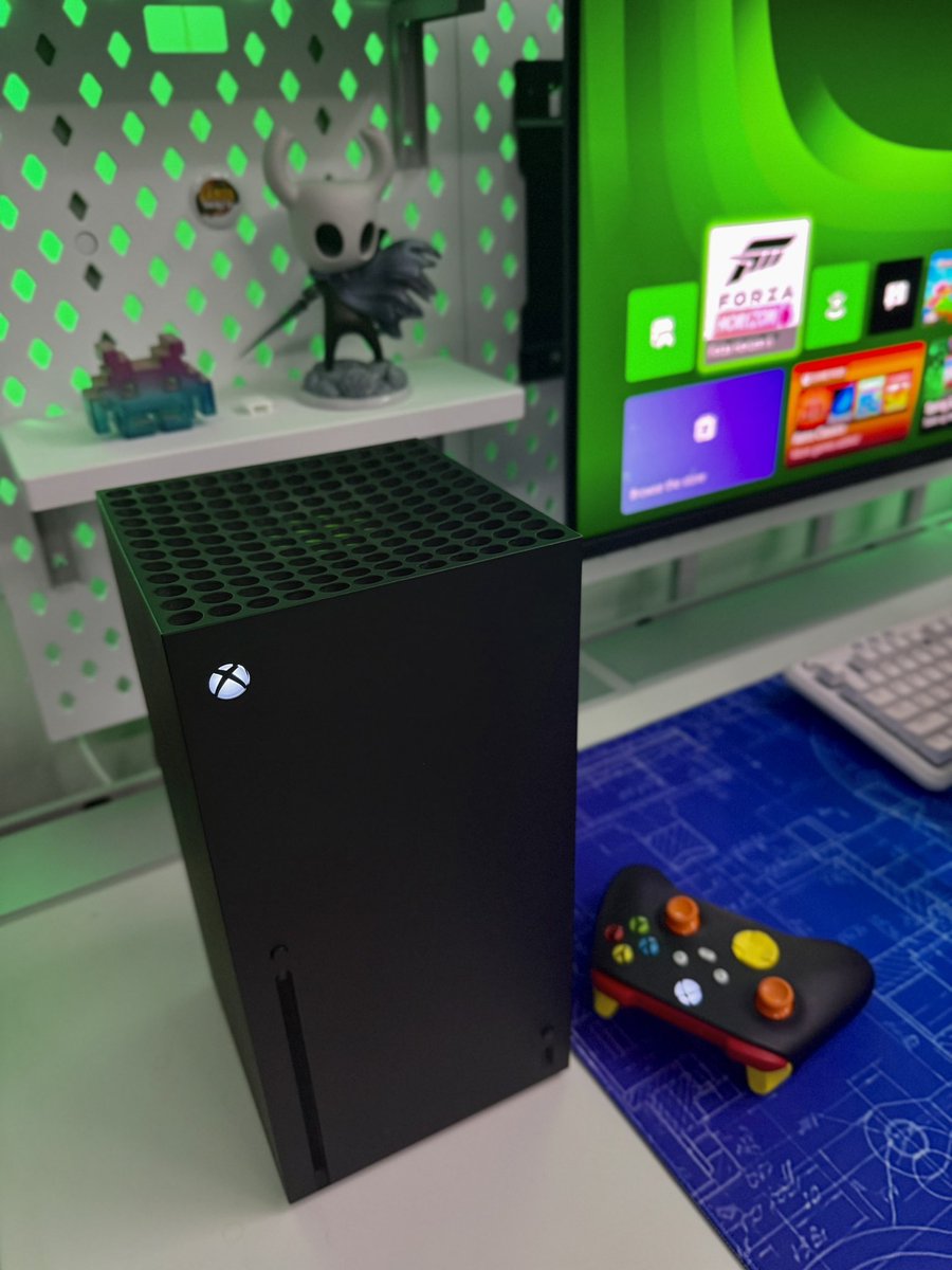 PainkillerQ8's tweet image. من زمان عن جهاز #Xbox 💚

شغلته بسبب #ForzaHorizon6 لعبتها لمدة 5 ساعات+ تقريباً، ترقبوا الانطباعات غداً ان شاء الله.