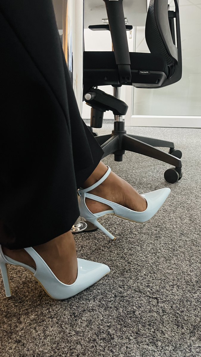 Buhle 🌻 tweet media