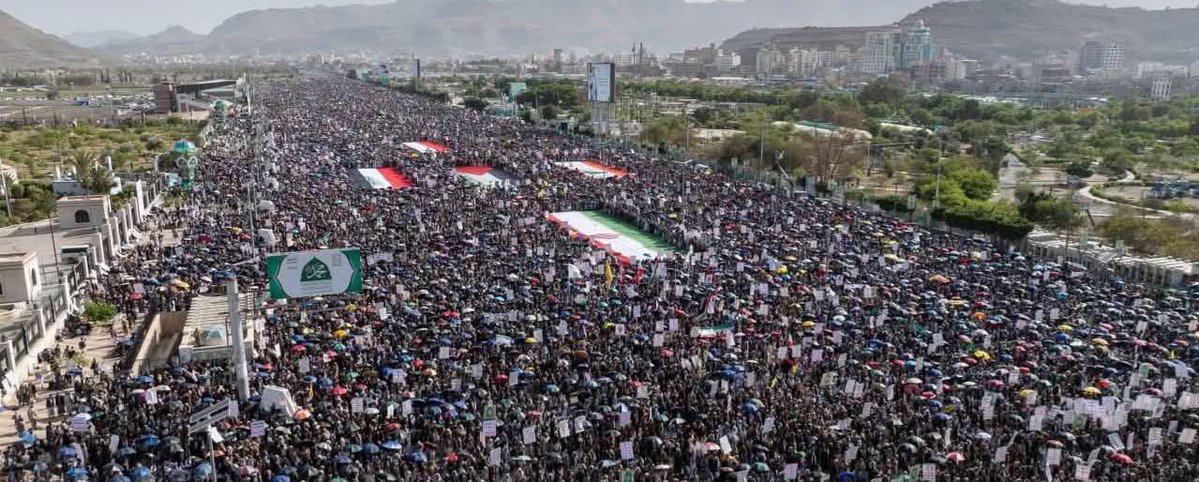 هنئا لكم الشرف العظيم
يا شعب الحكمة والإيمان