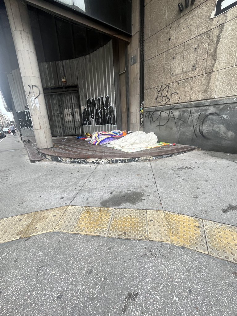 Isa Rosso tweet media