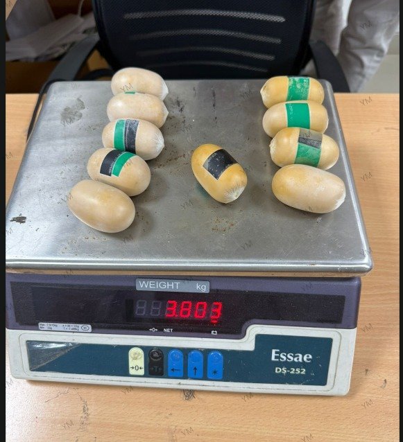 path2shah's tweet image. DRI Busts International Gold Smuggling Syndicate at Bengaluru Airport

Bengaluru  

In a major operation on April 6 and 7, officers of the Directorate of Revenue Intelligence (#DRI), #Bengaluru Zonal Unit, dismantled a large international gold smuggling syndicate operating