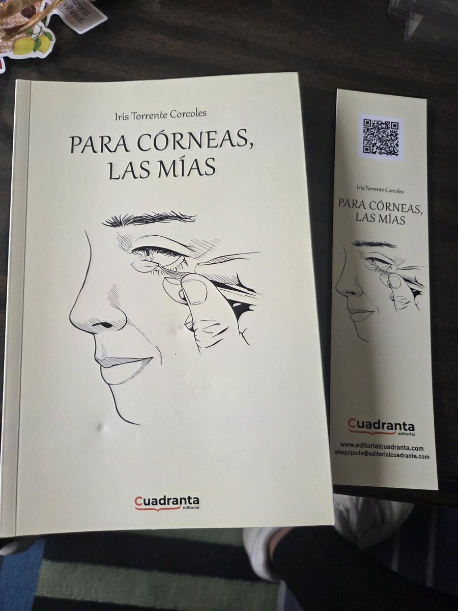 ¡Ya me ha llegado! ¡Ya me ha llegado! Mirad qué cosa más chula. Deseando leerlo. Gracias <a href="/Iris_CU93/">Iris Torrente | Ileostomia & inmunomediadas</a> 😍😍