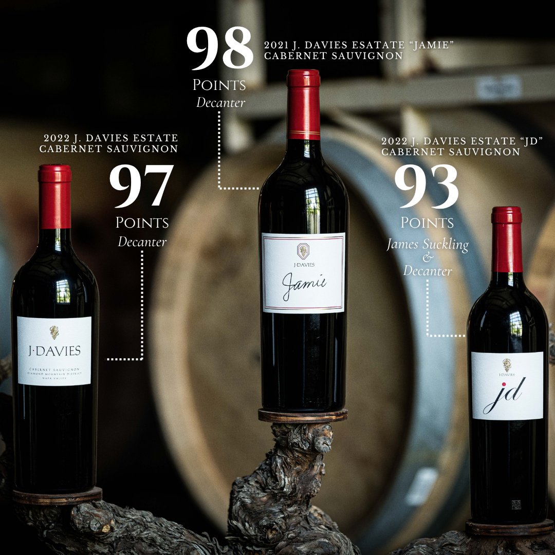 Schramsberg's tweet photo. Award-winning reds. Celebrated bubbles. 🍷✨ Which are you reaching for tonight? 🍷🥂

#schramsberg #daviesvineyards #wineenthusiast #decanter #winespectator #singlevineyardcabernets #napavalleycabs #singlevineyardpinots #sparklingwine #decanter #jamessuckling https://t.co/ndHJQV6RcT