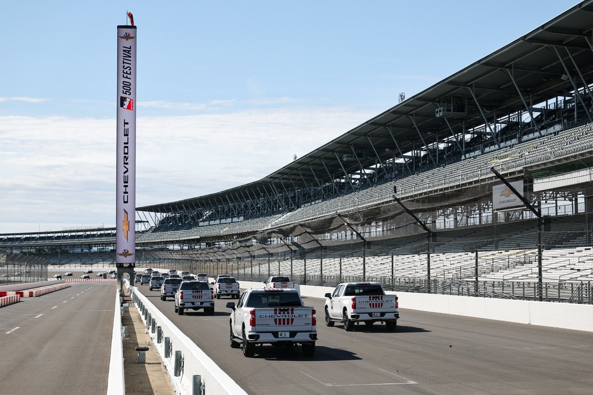 IMS's tweet image. Coming to a street near you 👀 🚗

The @TeamChevy @500Festival Event Vehicles have arrived! Be on the lookout for these sweet rides in your community all spring long.

#Indy500 | #IsItMayYet?