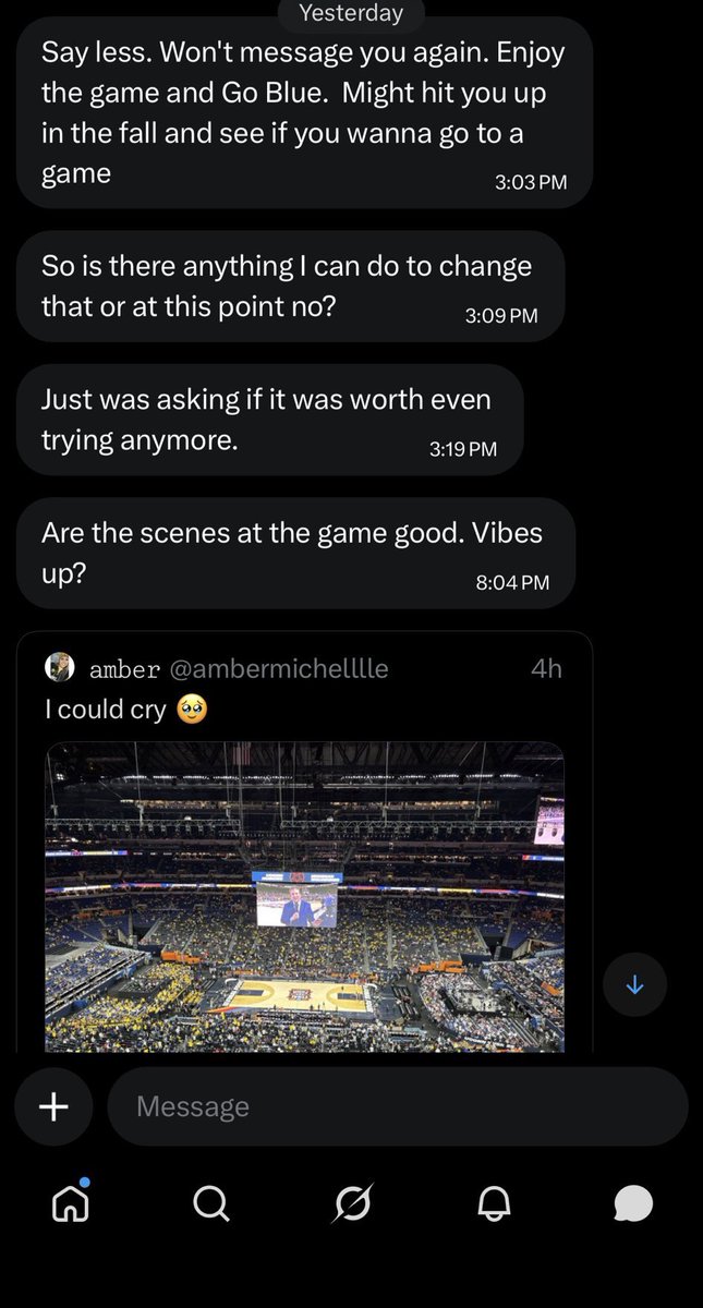 𝚊𝚖𝚋𝚎𝚛 tweet media