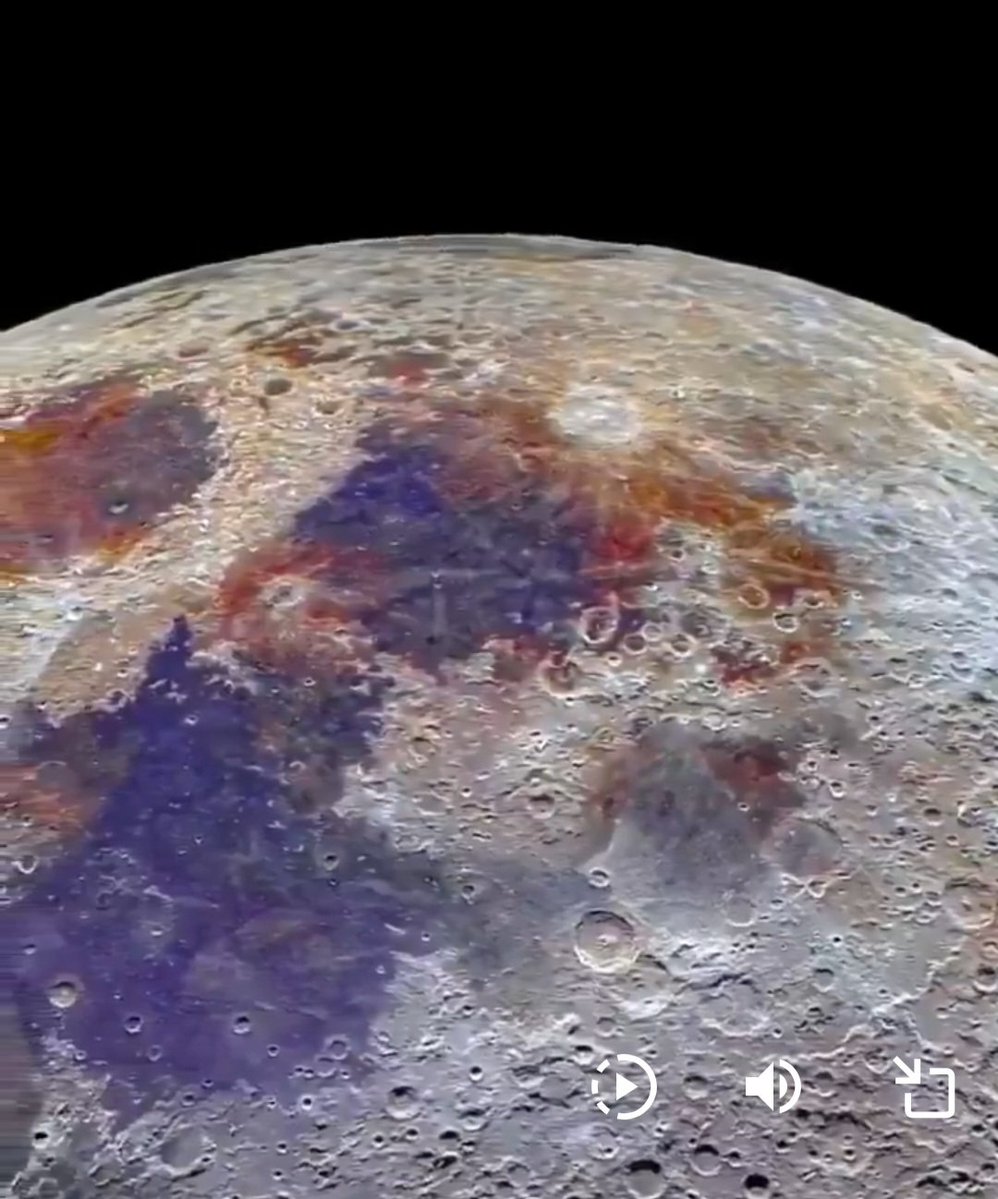 Impressão minha ou a lua tá estragada?