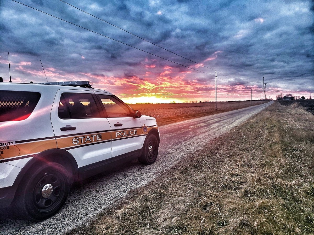 ILStatePolice's tweet photo. The FATAL FOUR violations are those likely to cause serious injury or death:
๐๏ธSpeeding
๐ปDUI
โ
Seatbelt
๐ตDistracted Driving
We will work day and night to help enforce the laws that protect you all on our roadways! #slowdown #drivesober #buckleup #avoiddistractions #arrivealive