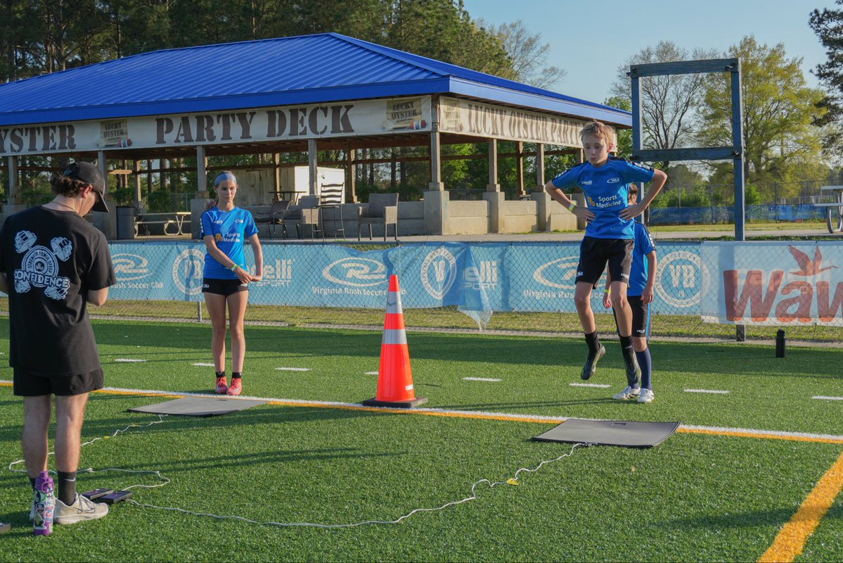 VARushSoccer's tweet image. Last week’s our athletes went through Spring CHKD testing💪✨

So thankful for our staff who show up, support, and truly invest in the growth of every player it doesn’t go unnoticed ❤️

#Gratitude #Community #AthleteDevelopment #CHKD #TogetherWeGrow