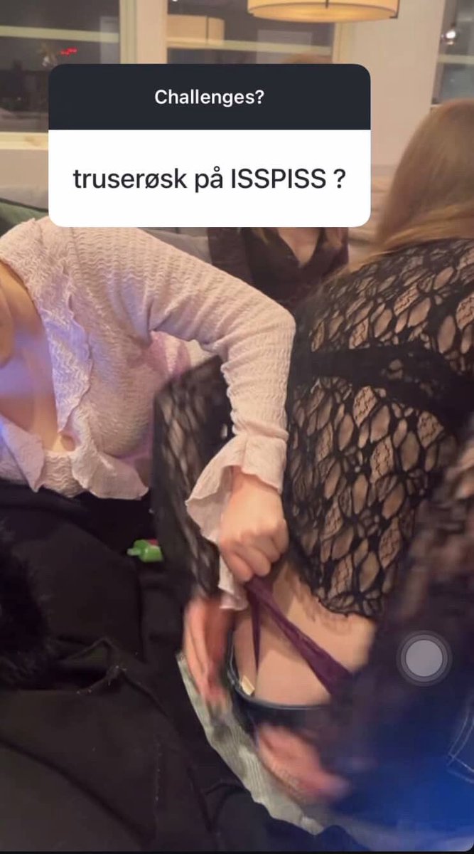 Wedgie tweet media