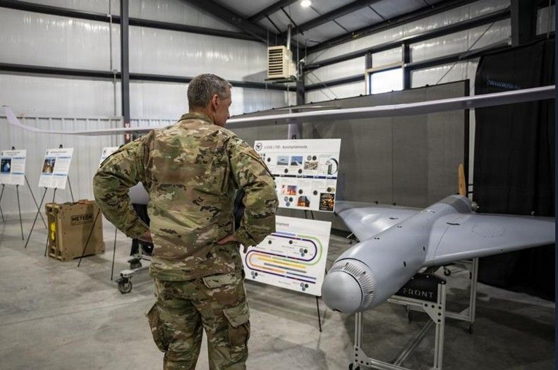 CUAS_NEWS's tweet image. 🇺🇸 Technology Service Corporation (TSC) showcased its advance military capabilities at the recent Camp Atterbury.

"During the event, Gen.  Steven S. Nordhaus engaged with partners to explore innovative solutions  supporting mission readiness and operational effectiveness. Hosted
